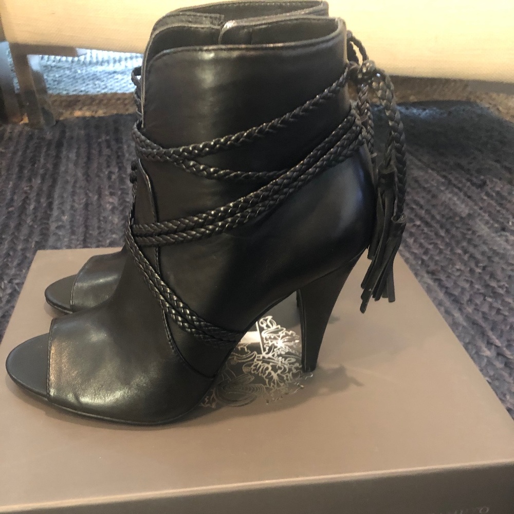 Vince Camuto Rope Heel Bootie Black size 7